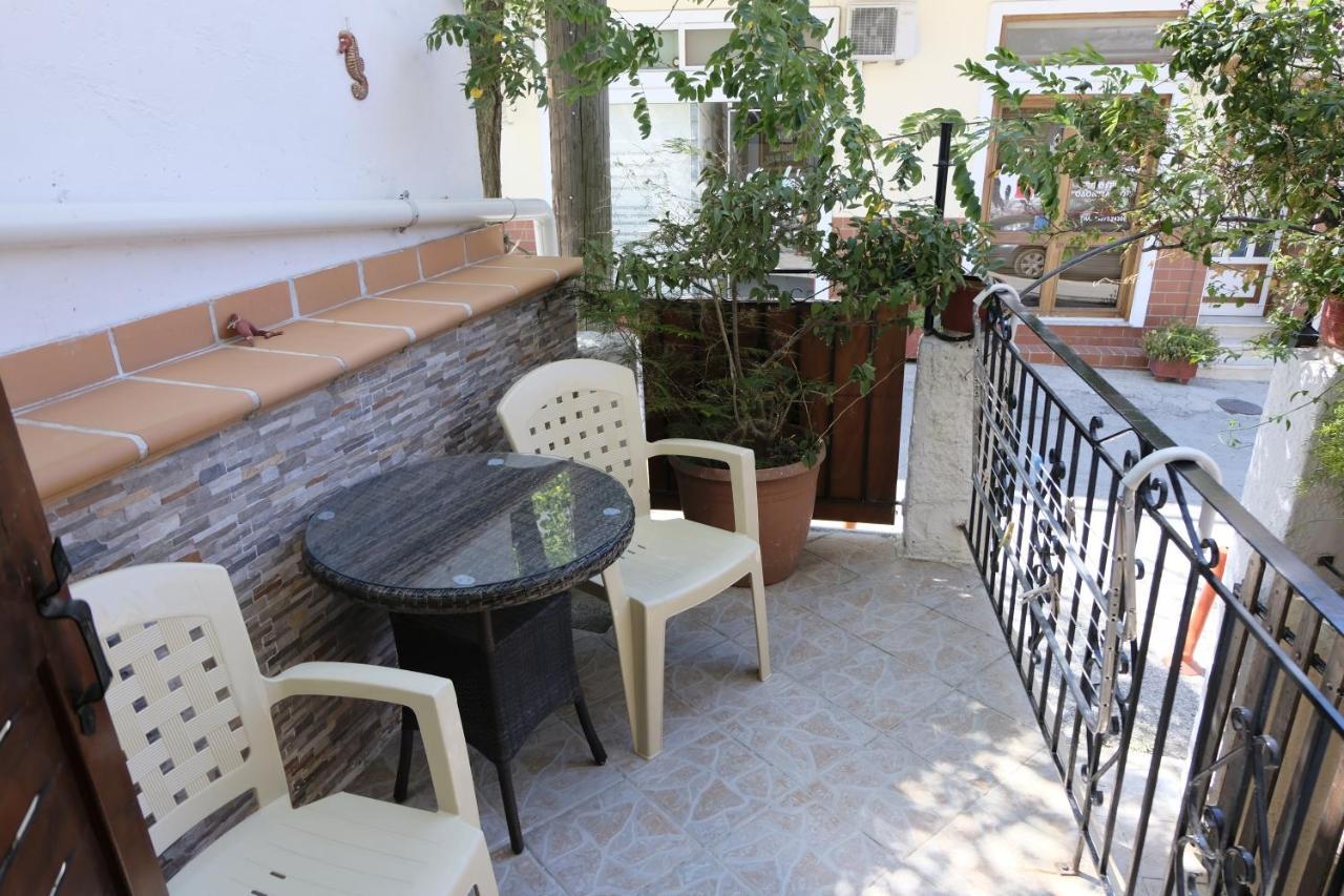 Taxiarchis Apartments Szkiáthosz Kültér fotó