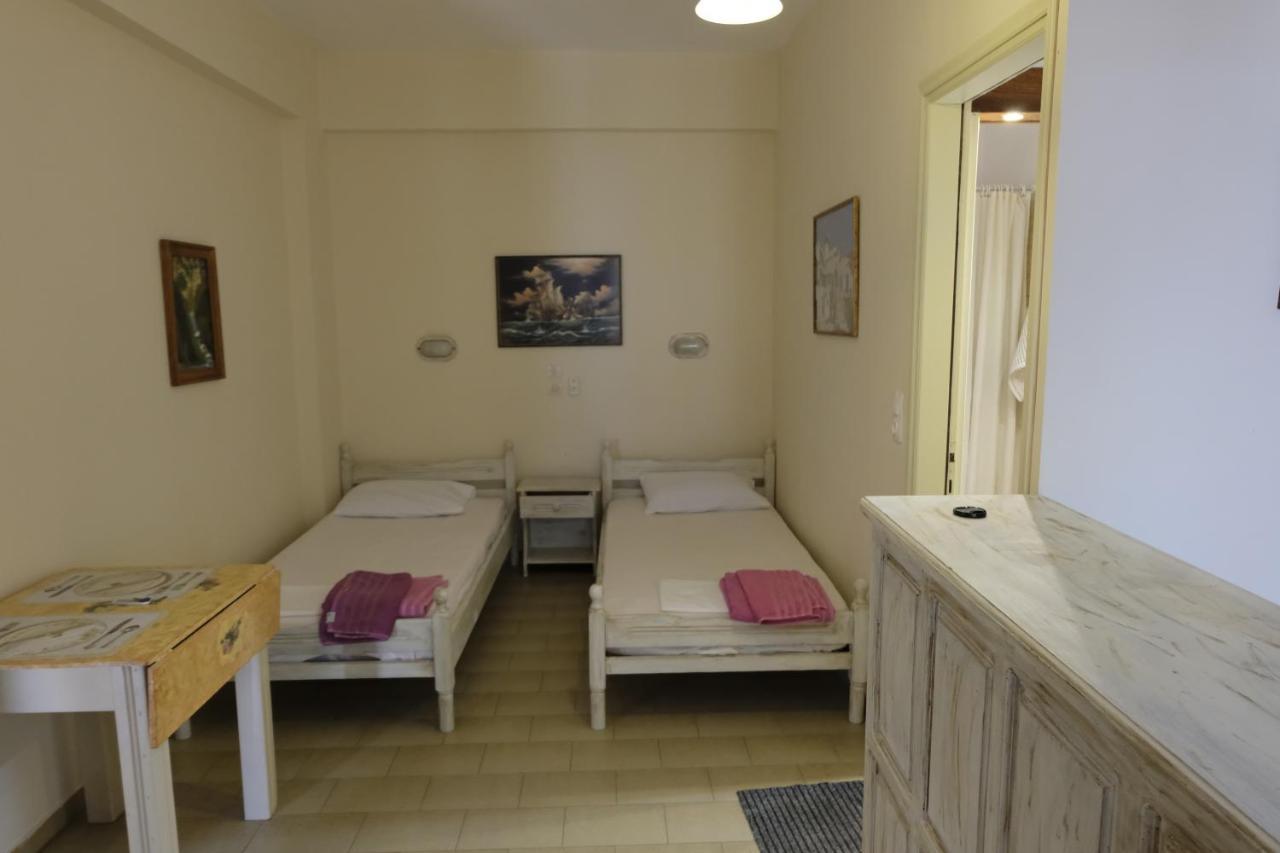 Taxiarchis Apartments Szkiáthosz Kültér fotó