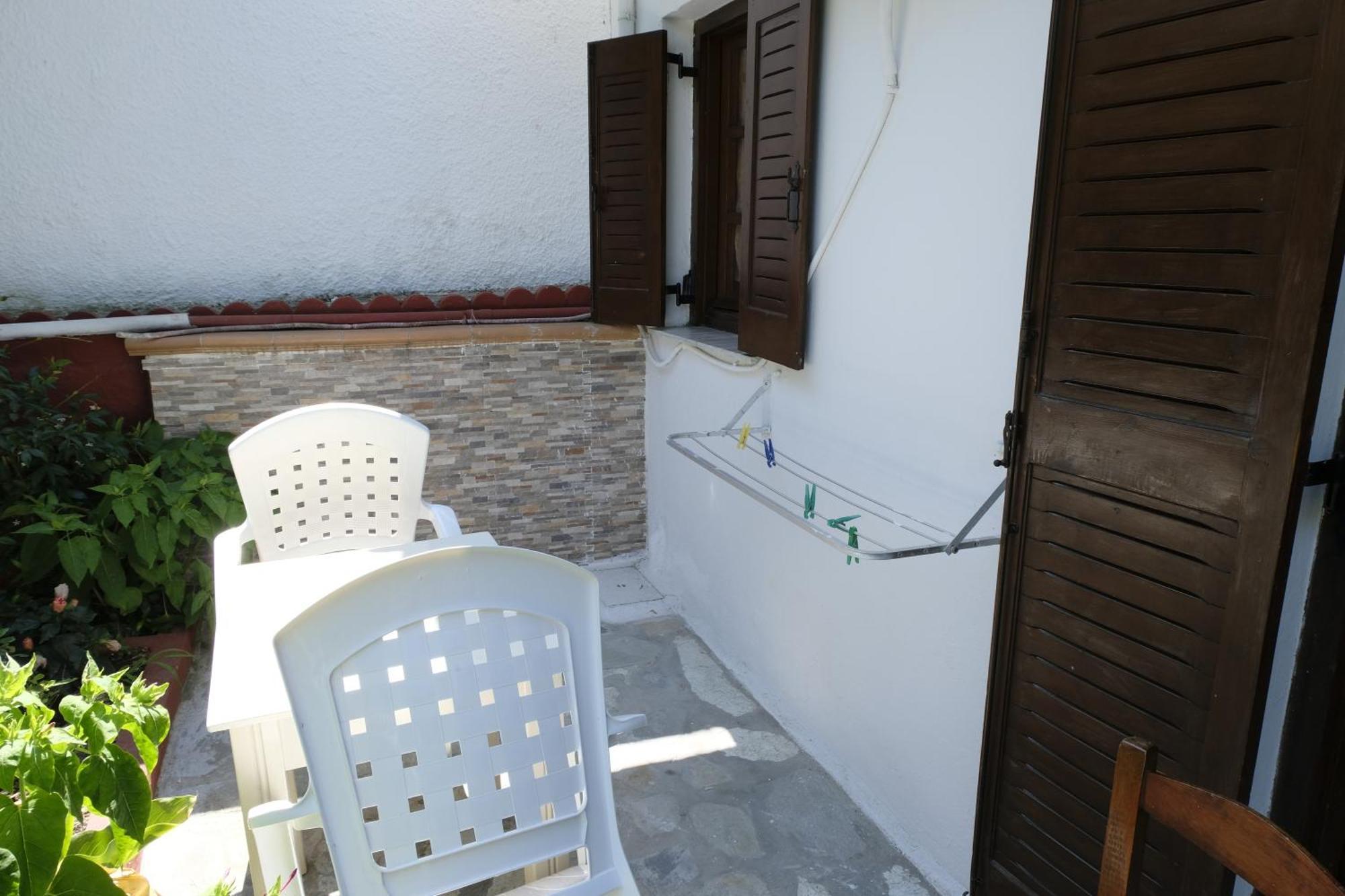 Taxiarchis Apartments Szkiáthosz Szoba fotó
